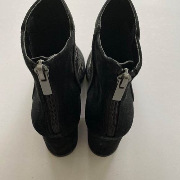 Lord & Taylor Womens Black 424 Fifth Floral Ankle Zipper Boots Size 6.5 Medium - Picture 5 of 9